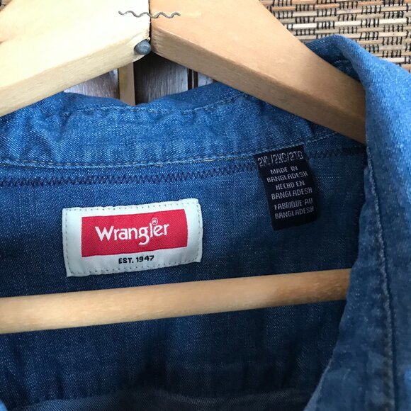 Upcycled Denim Plaid Flannel Jean Jacket, Plus Size XL-2X: Boho Patchwork Shirt - Picture 3 of 10